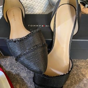Size 7 ½ Shoes: Tommy Hilfiger Black Multi Texture Flats
